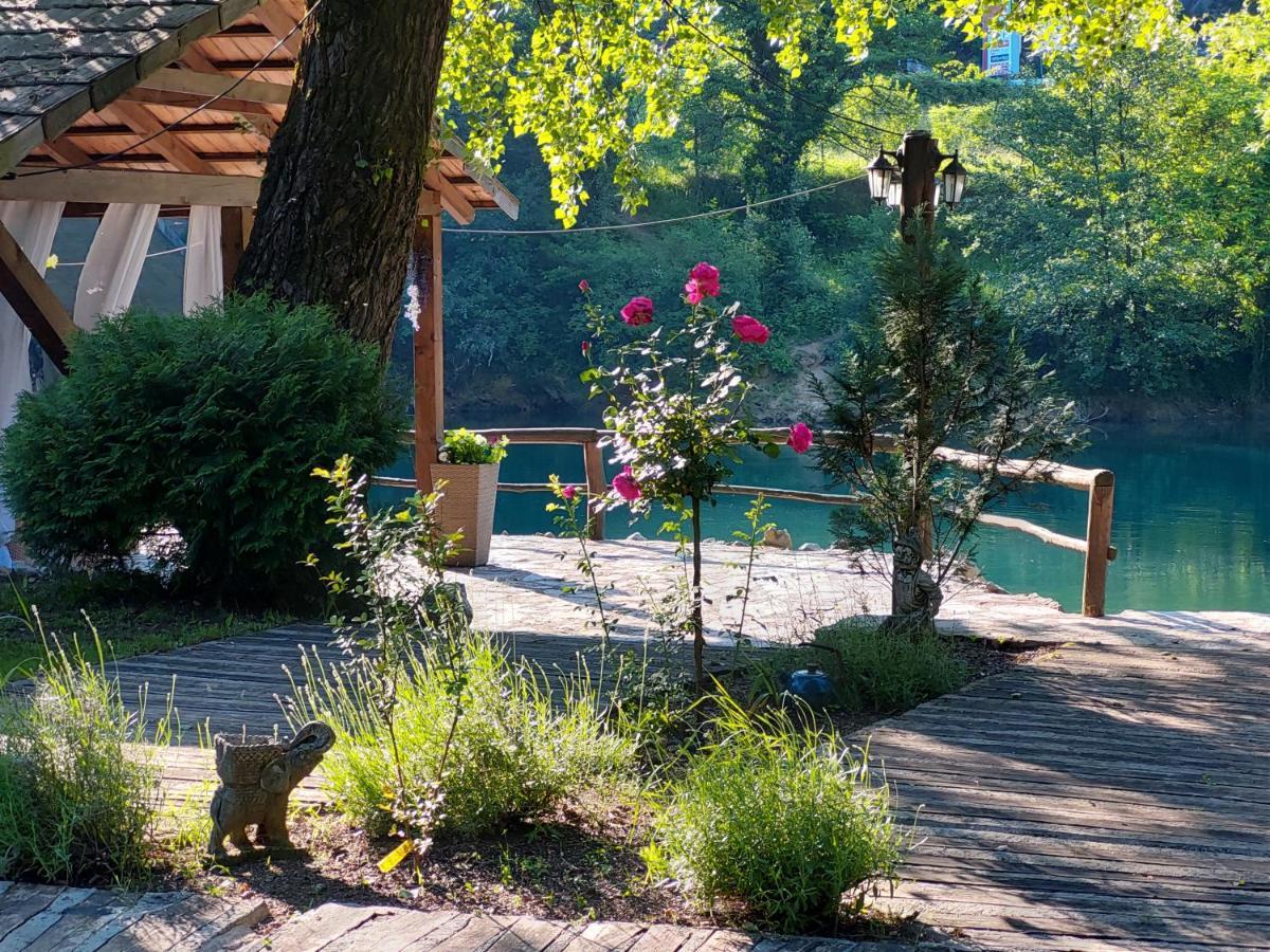 Atrium Holiday Home Bihać Esterno foto